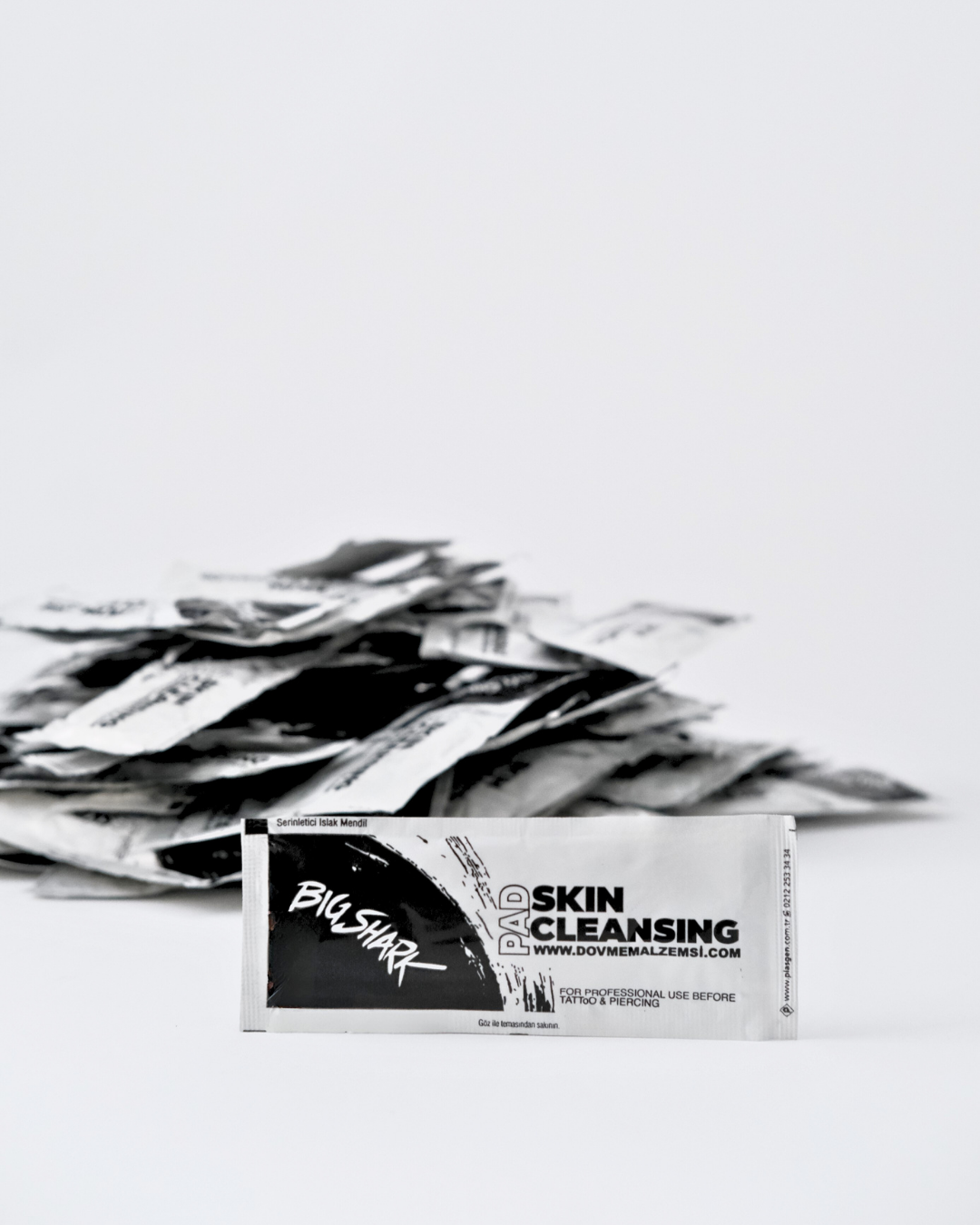 Big Shark Alkollü Cilt Temizleme Mendili 100 Adet/Paket